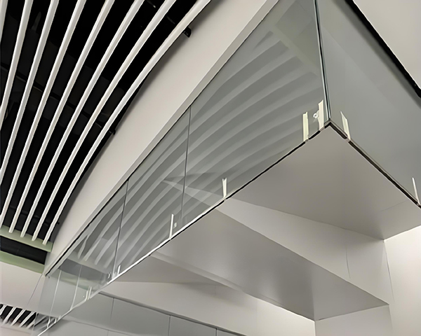 岚皋玻璃岚皋挡烟垂壁