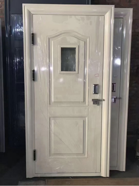 岚皋学校教室门 岚皋学校教室门