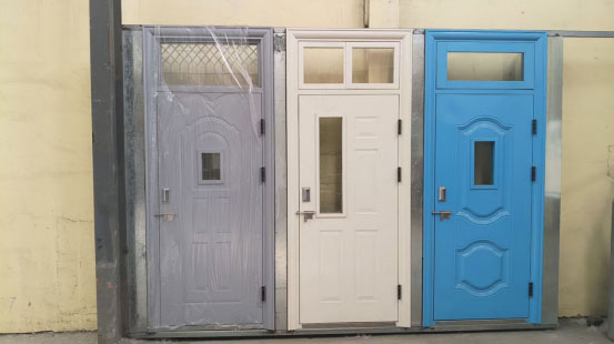 岚皋学校教室门