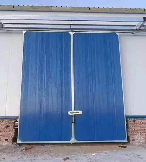 岚皋工业门在大型仓储物流通道中的应用实例